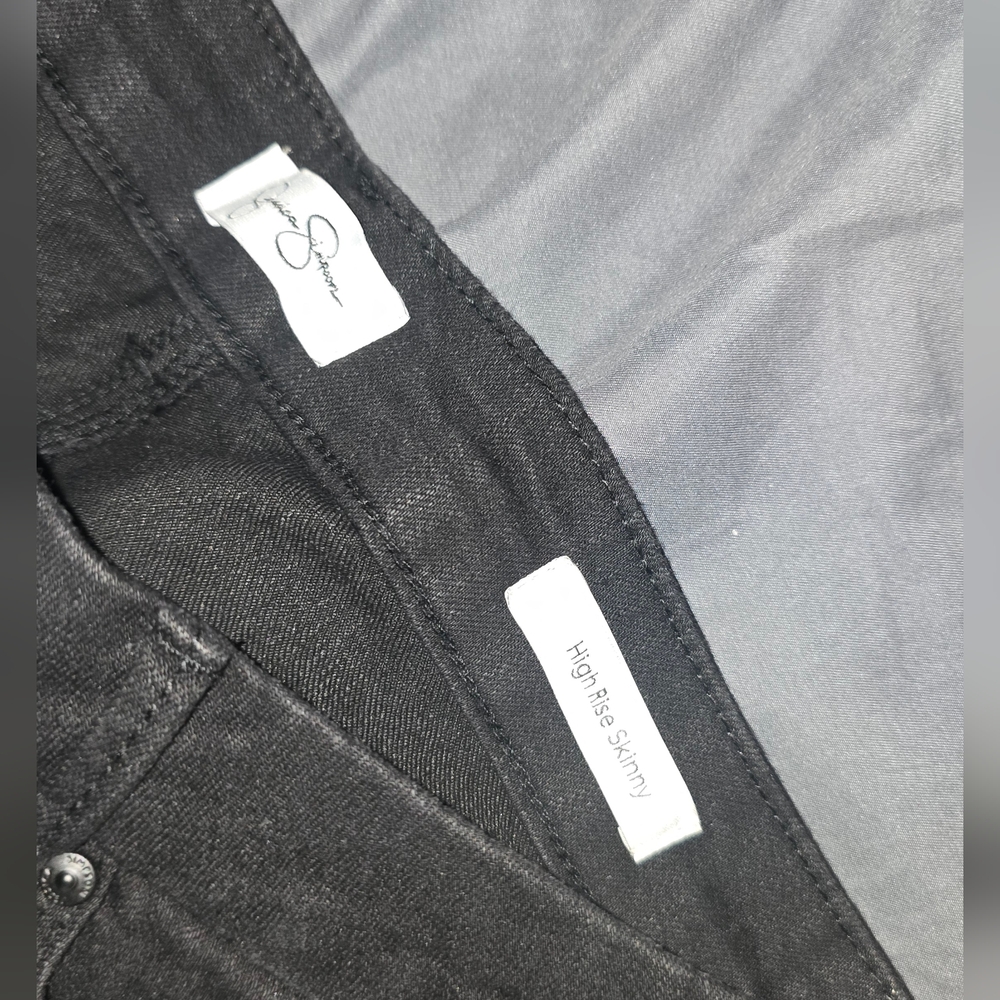 JESSICA SIMPSON High Rise Skinny Jeans NWOT - Picture 2 of 4